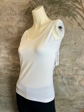 1704 Multi Neck Shell Tank-White