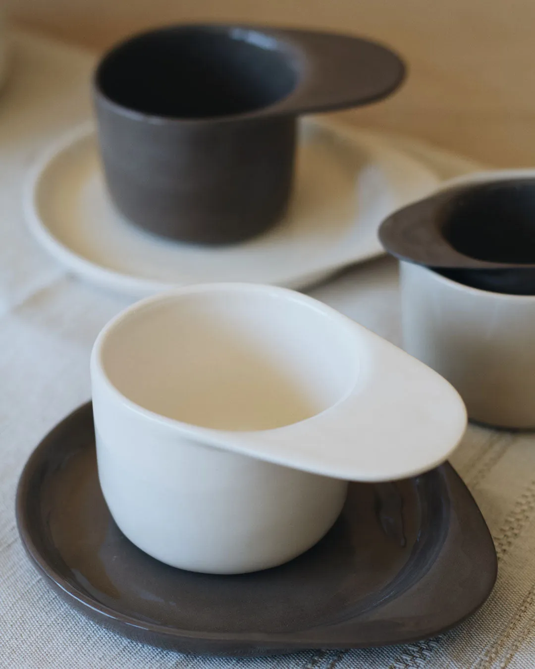 Ameno Tea Cup with Plate