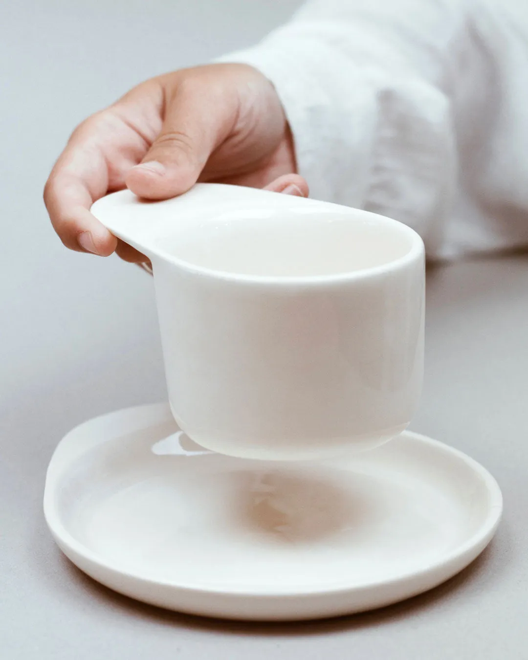 Ameno Tea Cup with Plate