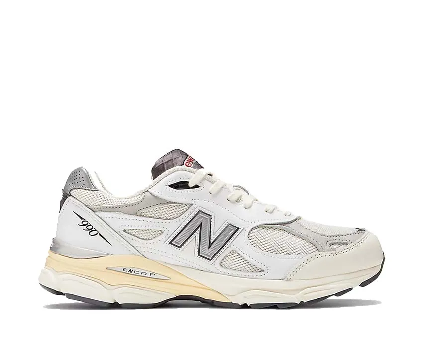 New Balance 990v3