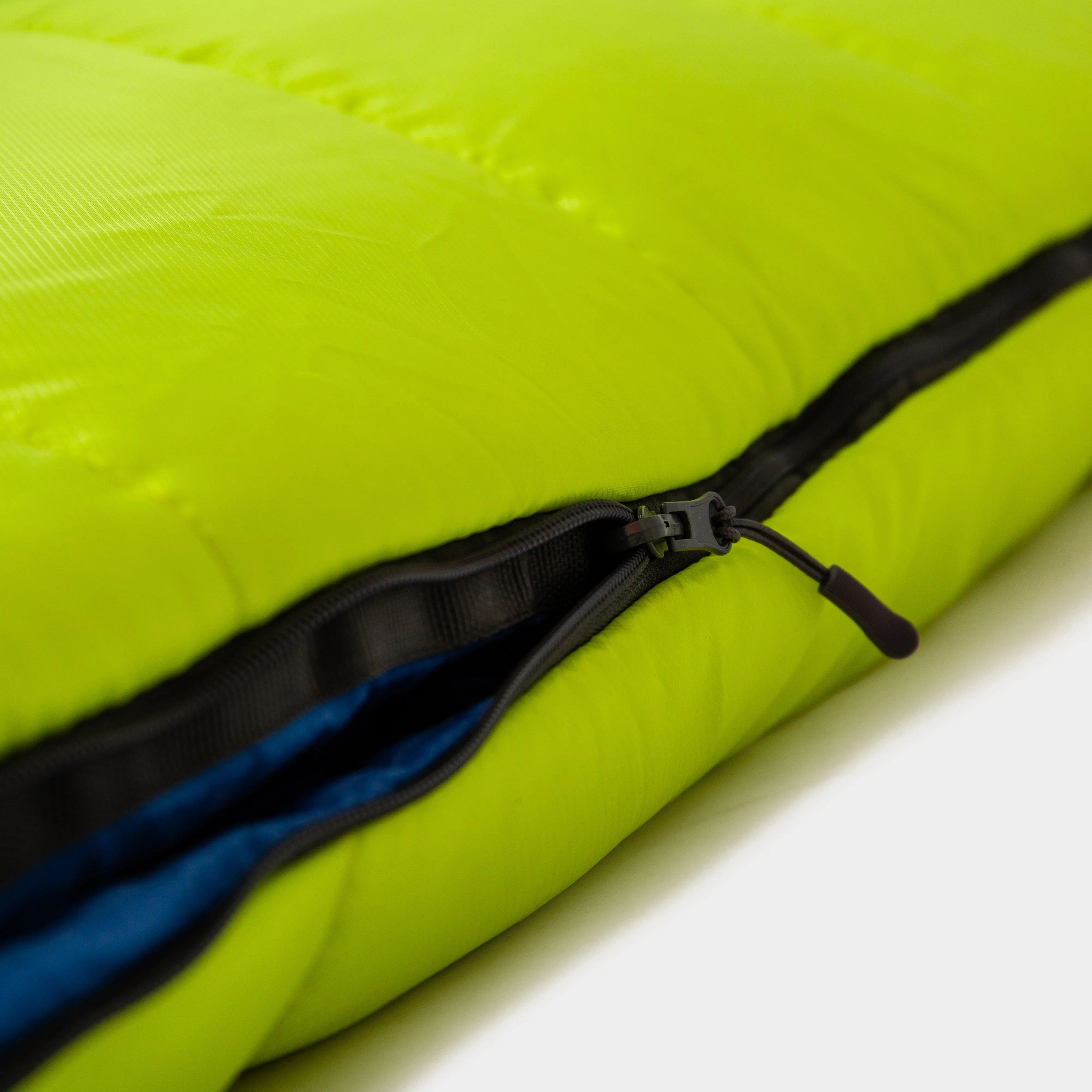 OEX Roam 200 Sleeping Bag | Millets