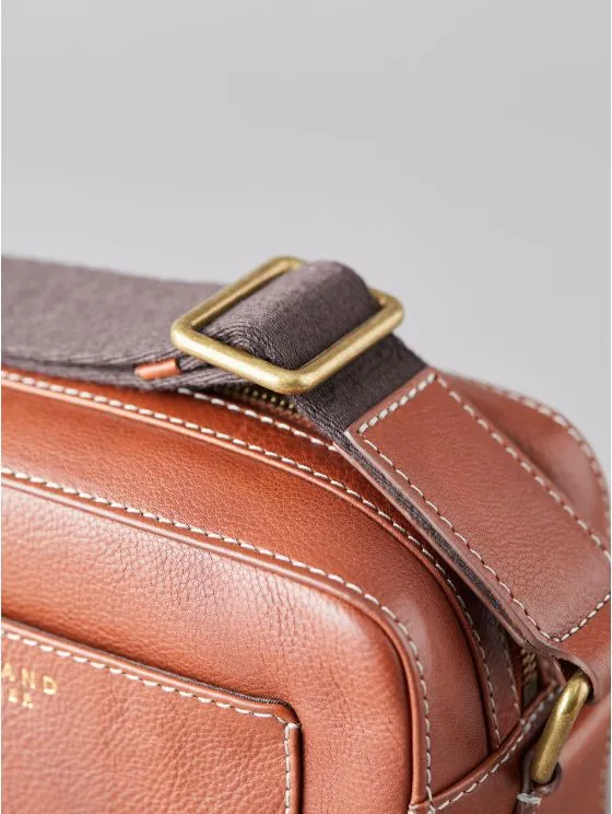 Torver Leather Cross Body Bag in Tan