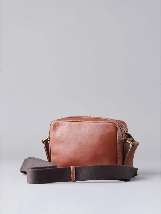 Torver Leather Cross Body Bag in Tan