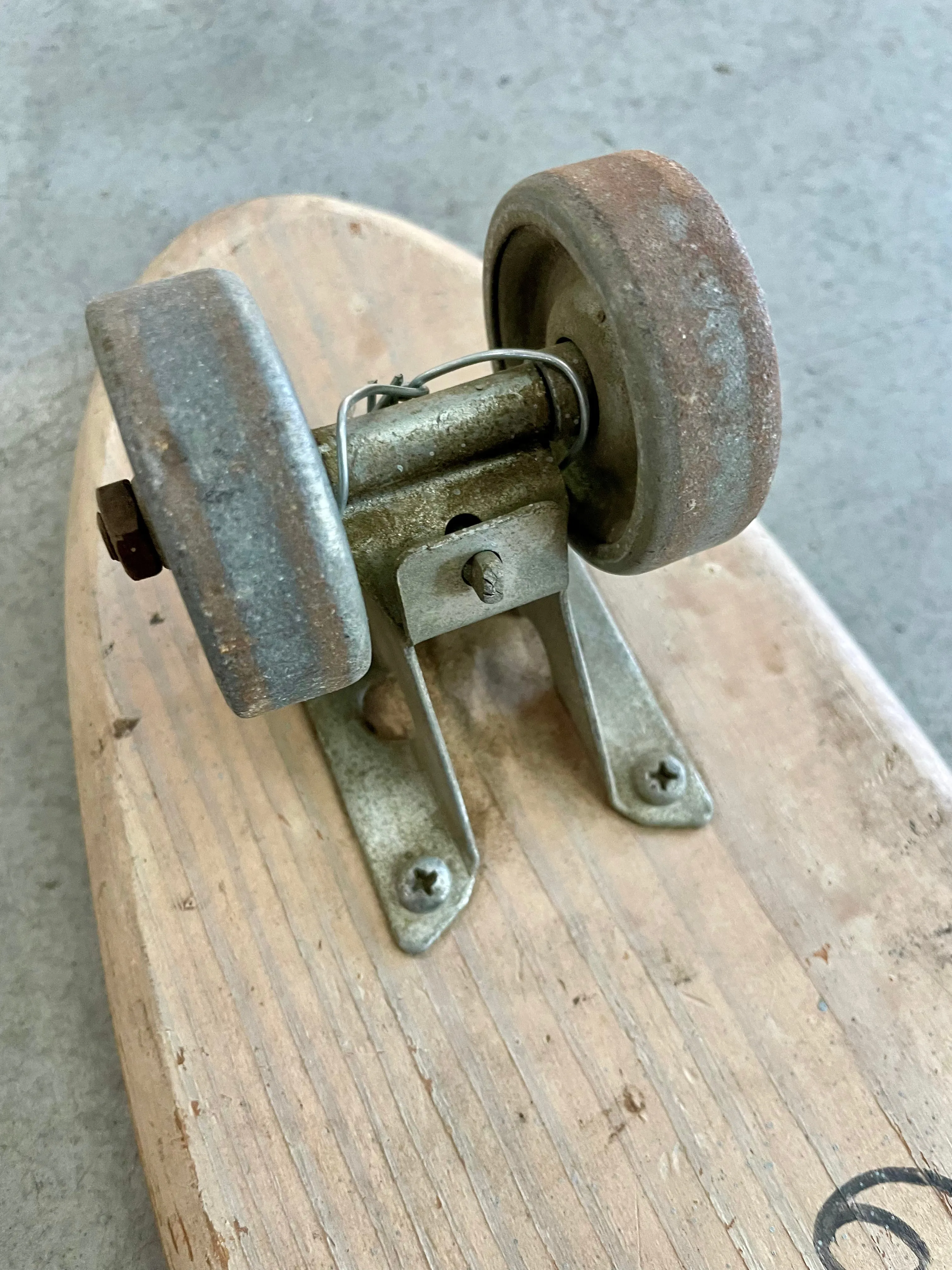 Vintage 1960’s Super Surfer Skateboard